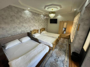 Guesthouse Anora 3 mins walk from Registan Square